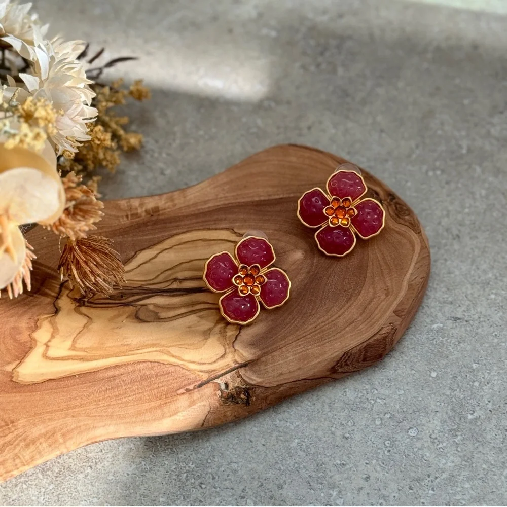 💖4/$30 Elegant Floral Red and Gold Earrings - Picture 6 of 7